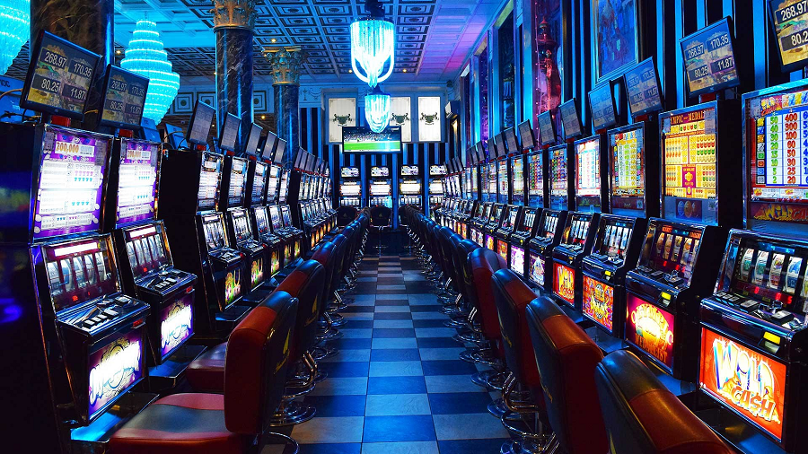 What are the necessities for a casino to be reliable and playable? 
