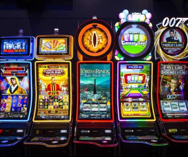 The Benefits of Playing Online Slot Games