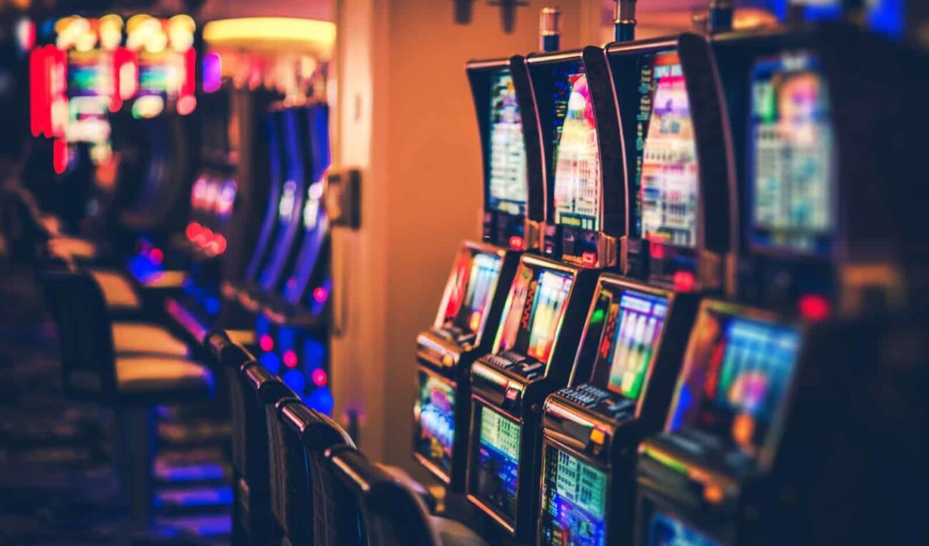 Spin and Win: Making Money from Slot Machines