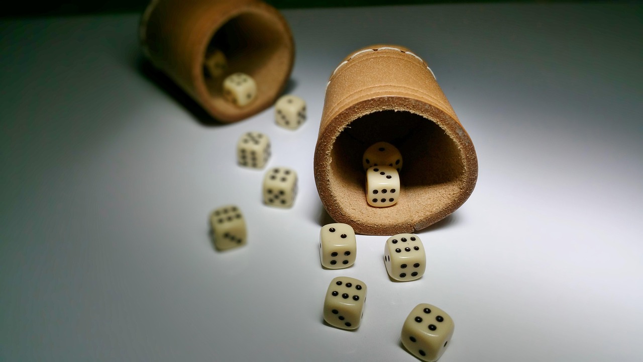 How Online QQ Gambling Enhances Cognitive Abilities